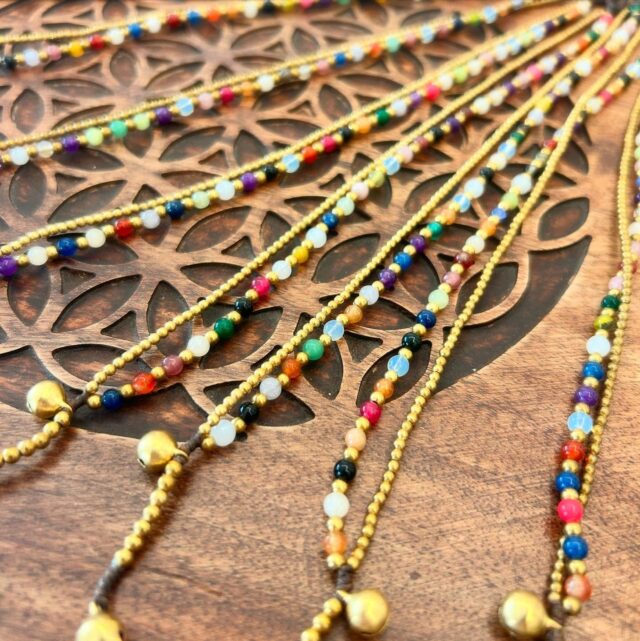 Tornate disponibili le cavigliere in metallo dorato e campanellini con agate.
Da oggi disponibili anche le cavigliere in pietre dure miste con chiusura in acciaio.

Bellissime per l’estate 🌞
:
#cavigliere #lapiramidecristallina #Ravenna #shopforyoursoul #holistic #stonetherapy #crystalove #healingcrystals #igersravenna #igersemiliaromagna #cristalloterapia #crystaltherapy #crystalover #booklover #healingstones #gems #minerals #lapiramideravenna #shotz_of_emiliaromagna #ᴍᴇᴛᴀᴘʜʏsɪᴄᴀʟ